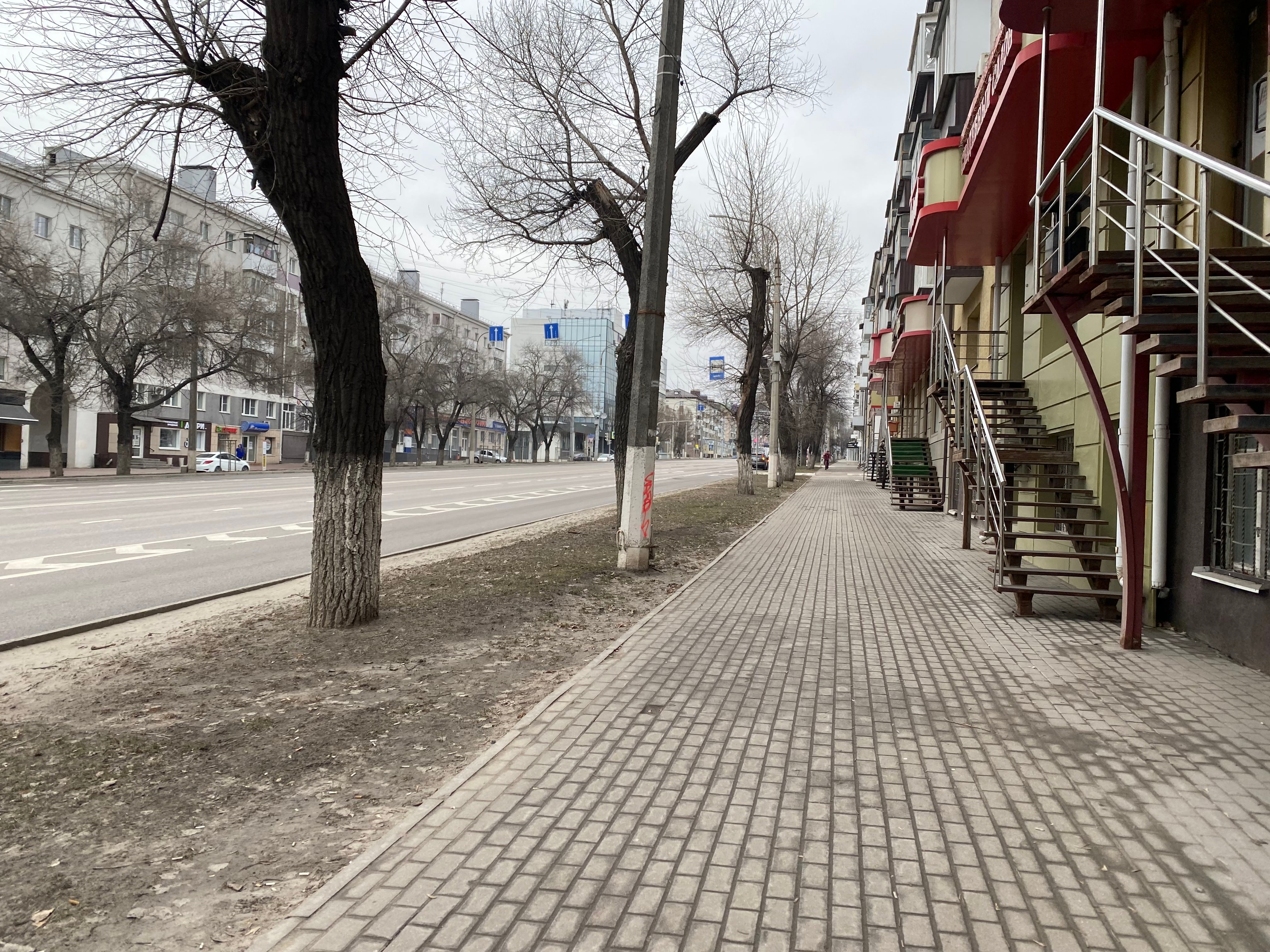 Пустые улицы города