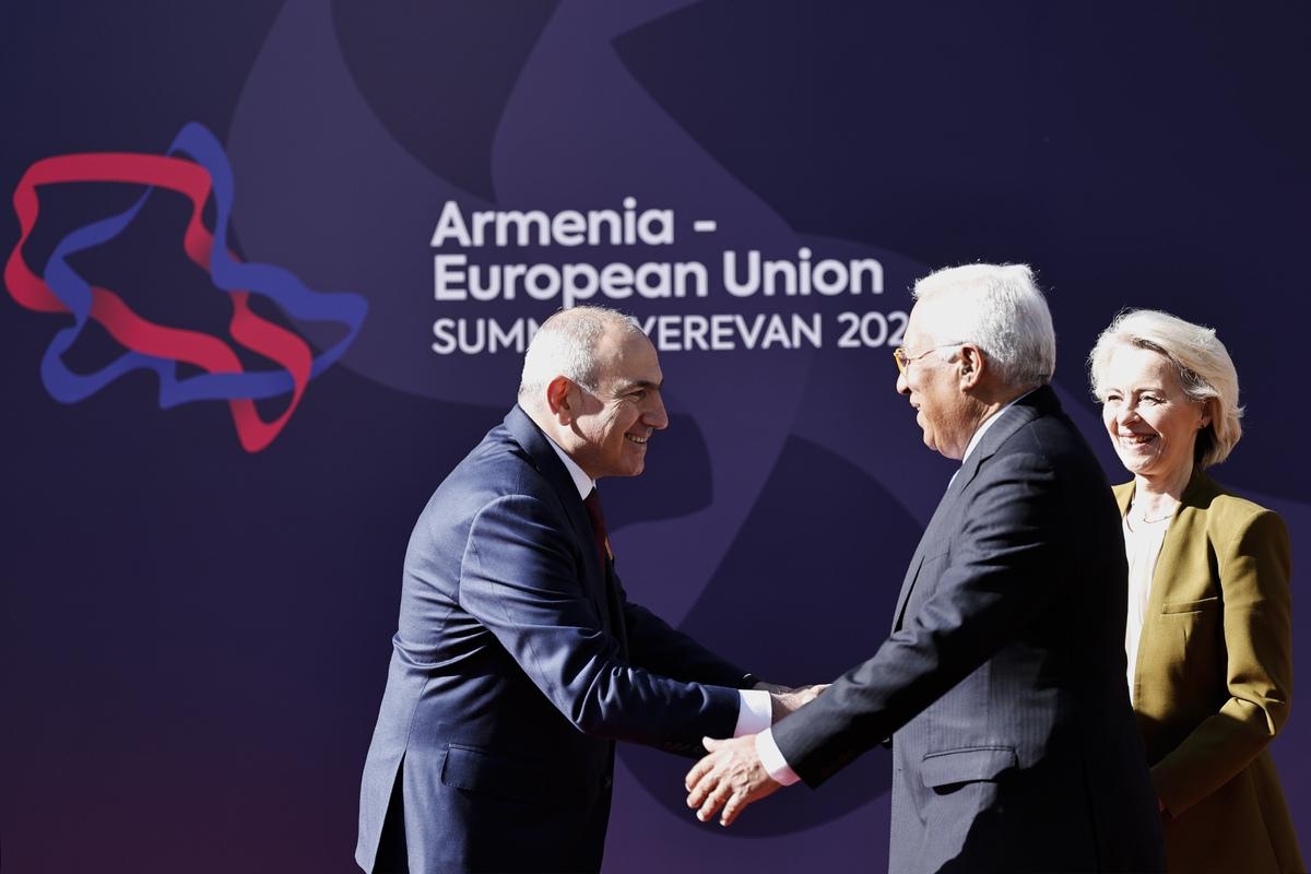 Никол Пашинян,  Антониу Кошта, Урсула фон дер Ляйен. Фото: пресс-служба премьер-министра Армении