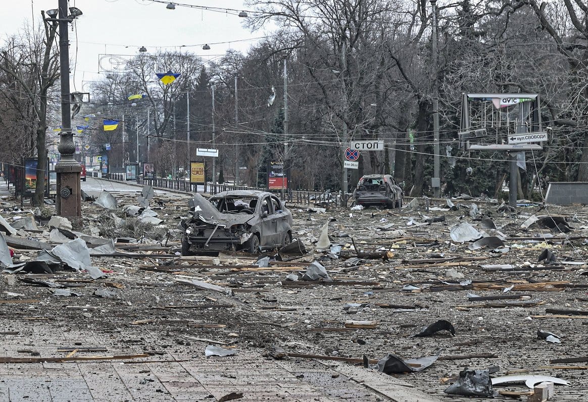 При российских обстрелах Харькова погибли три человека, среди них 13-летний мальчик — глава ОВА