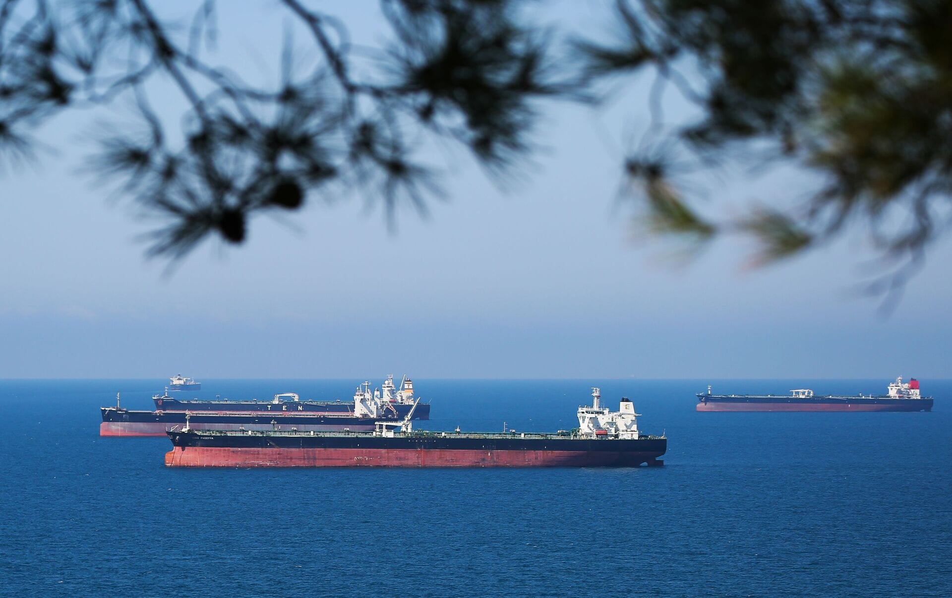 Bloomberg: США против cнижения потолка цен на российскую нефть и хотят оставить его на уровне $60